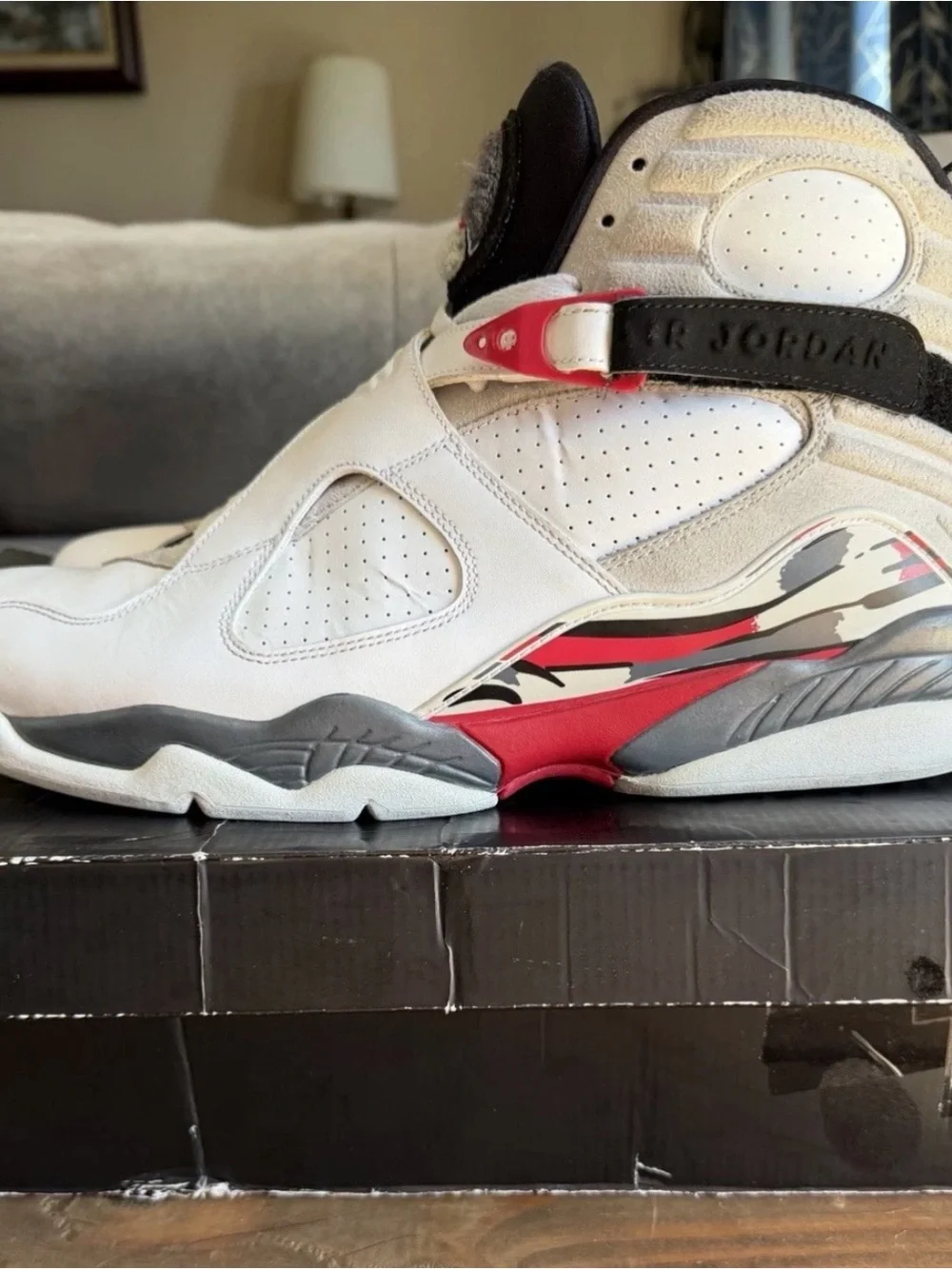 Jordan 8 “Bugs Bunny” Retro 2013 Men’s Size 15